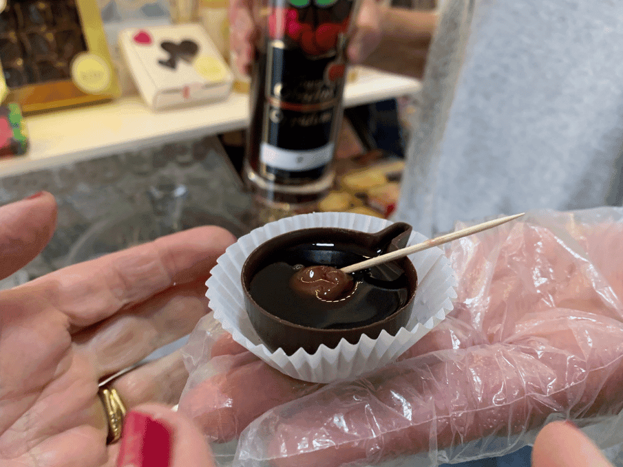Arrêt 5 — Ginjinha : Liqueur traditionnelle de Lisbonne