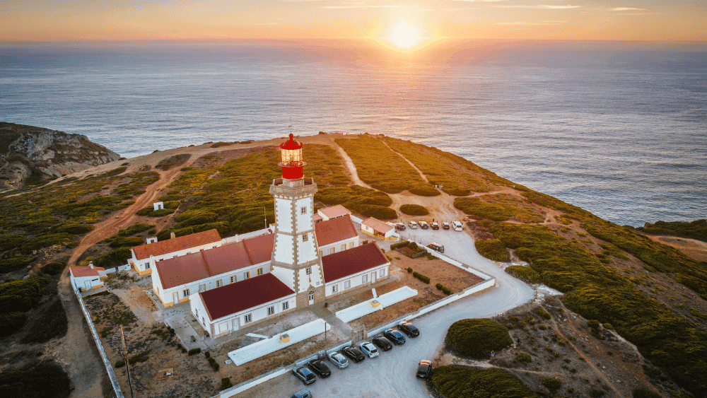 Cabo Espichel Onde a Terra Termina e as Lendas Começam
